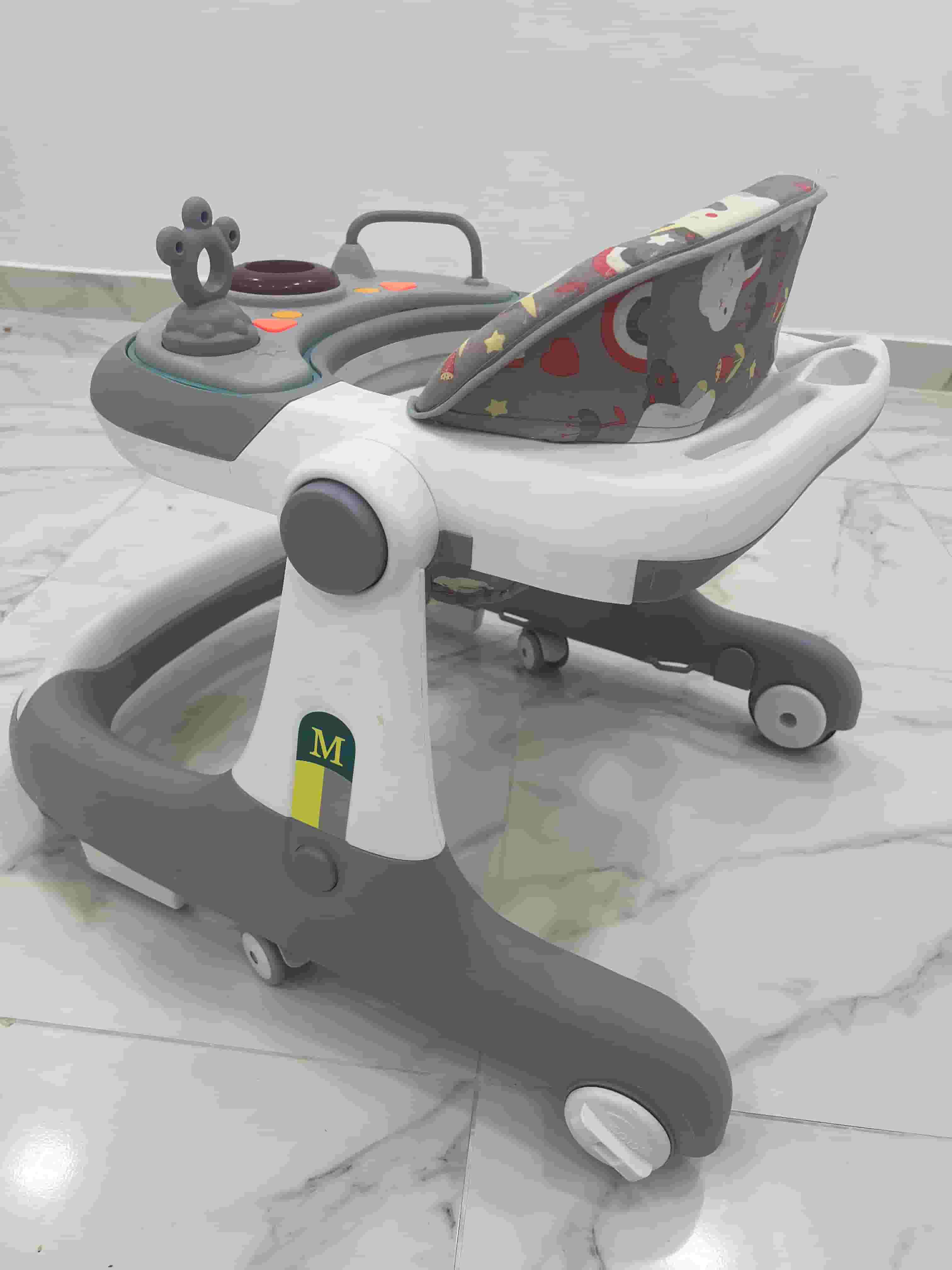baby walker