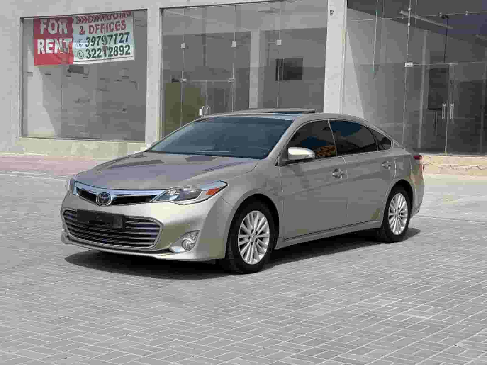 TOYOTA AVALON LTD 2015 