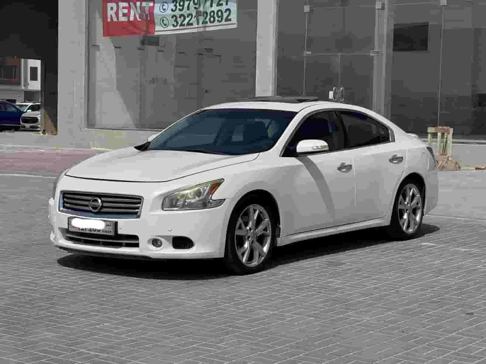 Nissan Maxima 2012