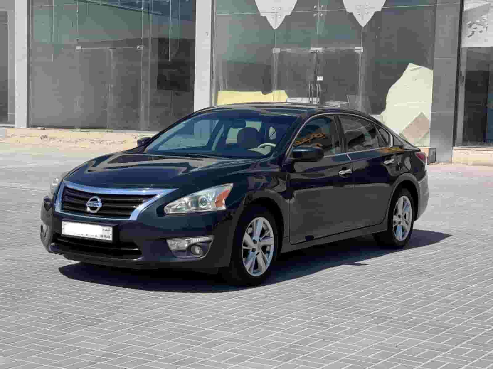Nissan Altima 2015 (Blue) Nissan Altima 2015 (Blue)