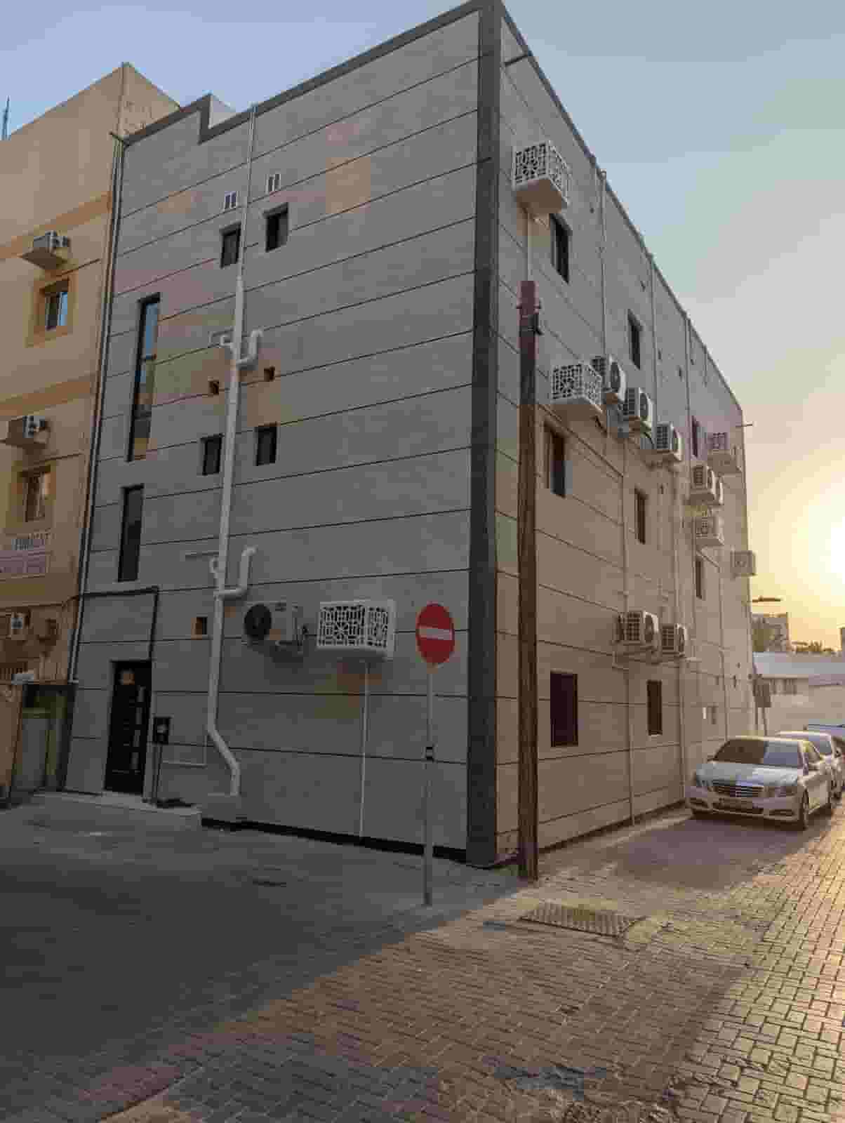 للبيع مبنى في الحوره للبيع مبنى في الحوره