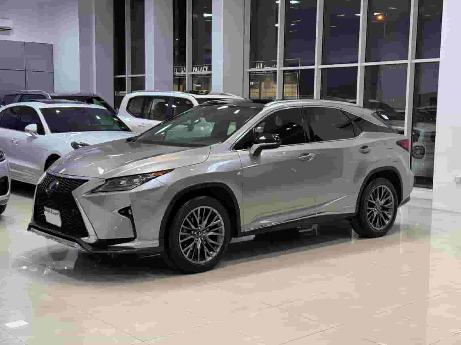 لكزس RX-450 هايبرد 2019 (فضي) لكزس RX-450 هايبرد 2019 (فضي)