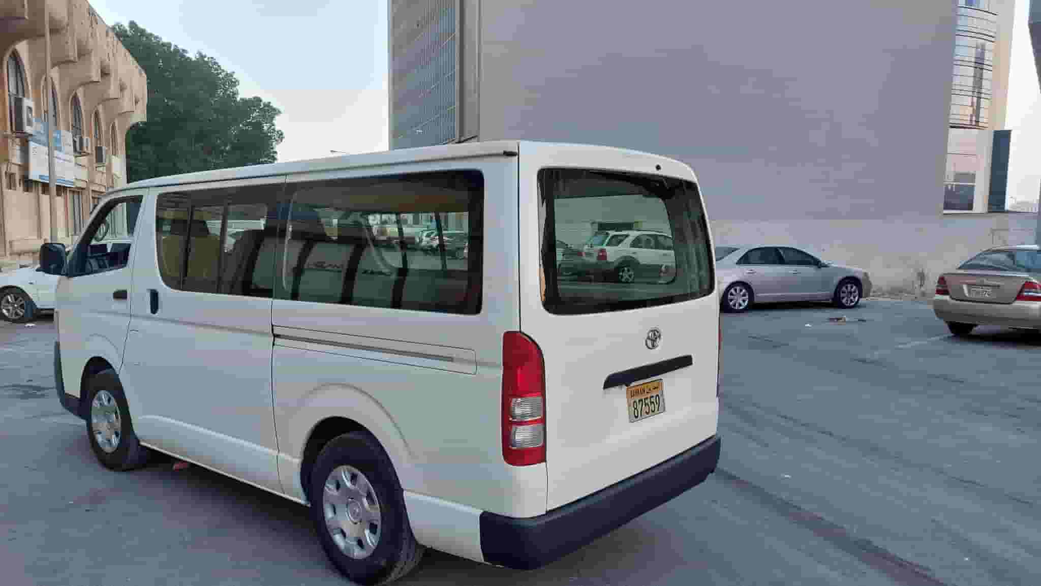 2013 Toyota Hiace bus 2013 Toyota Hiace bus